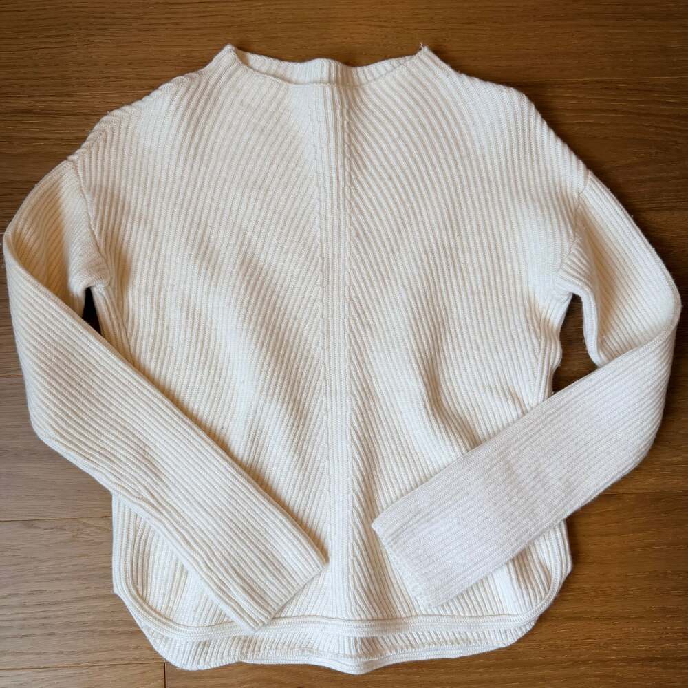 Aritzia Babaton Cream Ribbed Crewneck Sweater